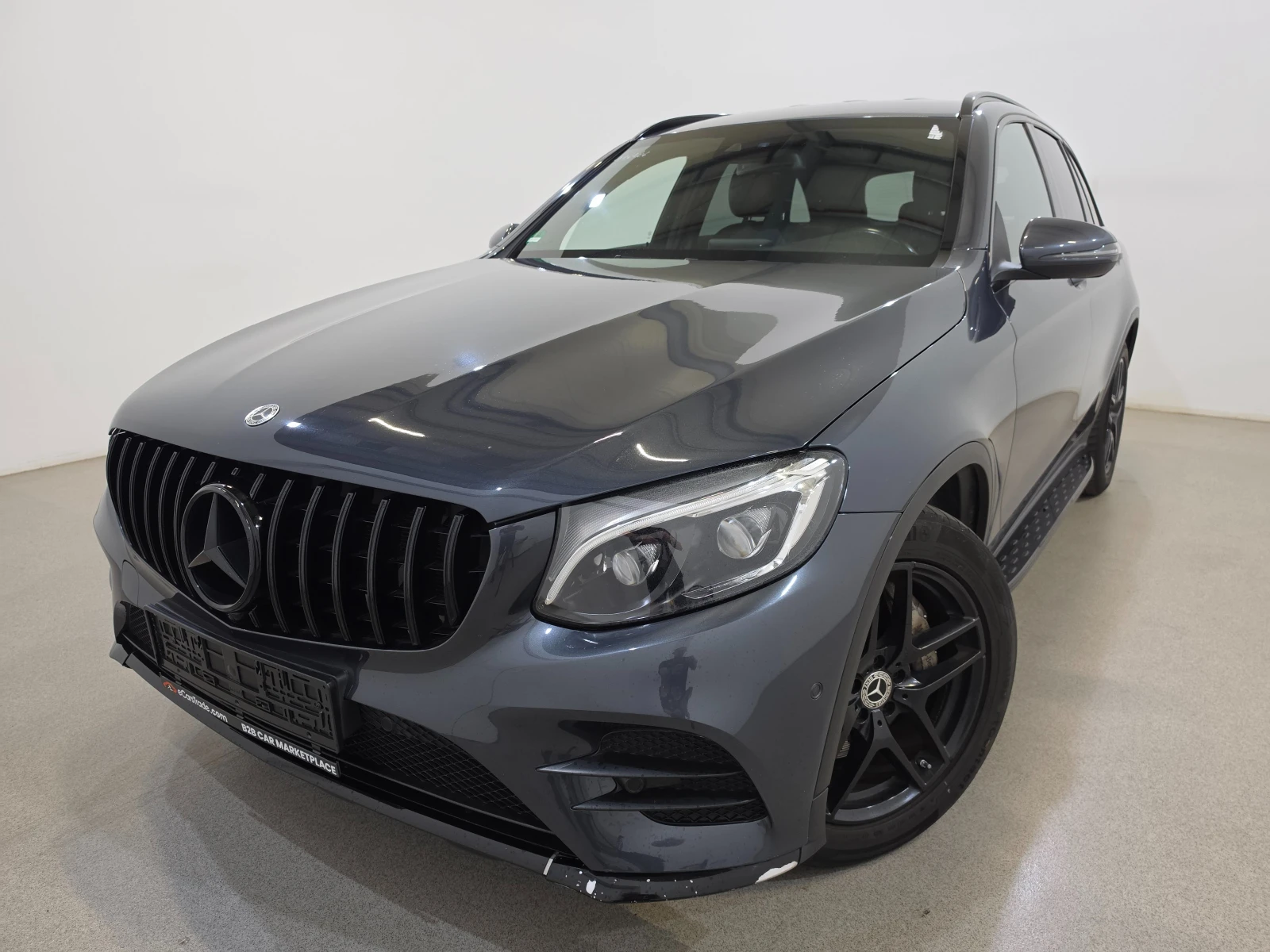 Mercedes-Benz GLC 250 AMG Night 4Matic Multibeam / Ambient , снимка 2 - Автомобили и джипове - 55738168