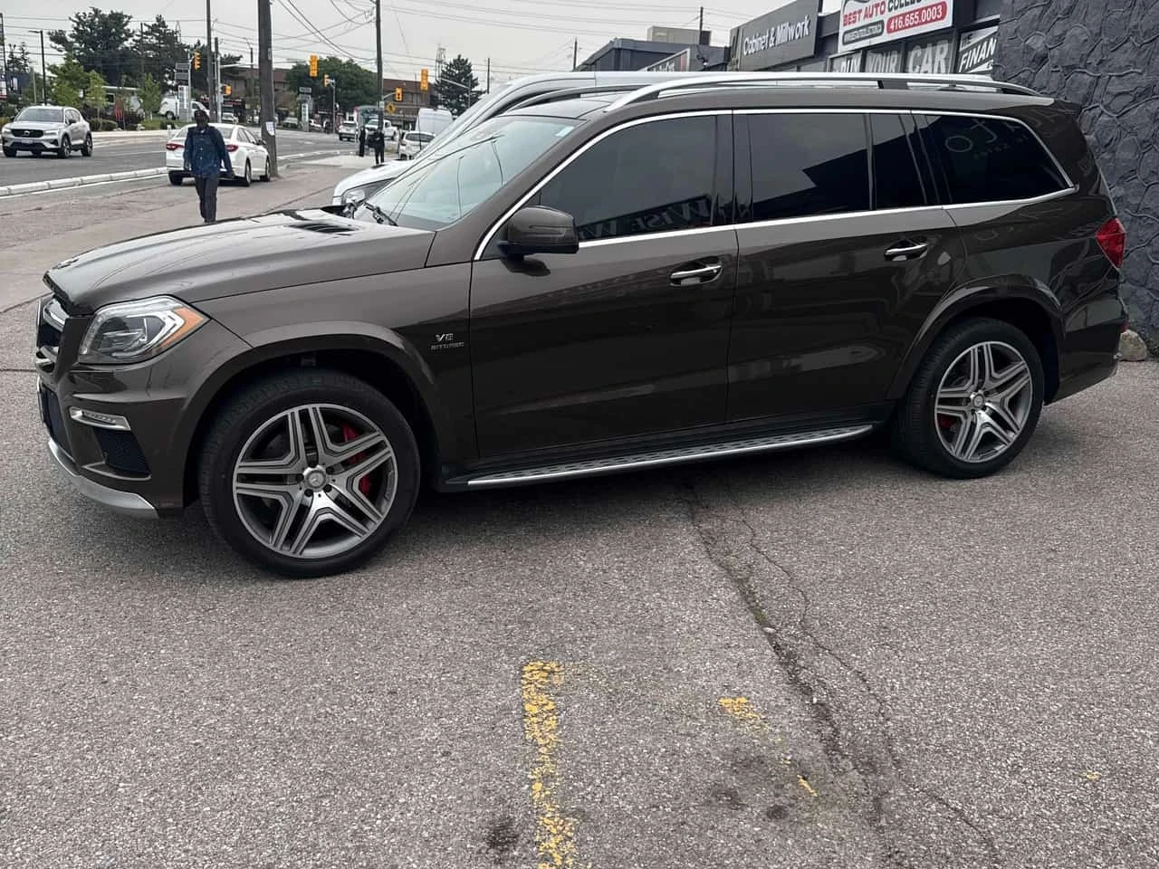 Mercedes-Benz GL 63 AMG * АВТОКРЕДИТ * ГЛАВНО ПРЕДСТАВИТЕЛСТВО, снимка 3 - Автомобили и джипове - 56181591
