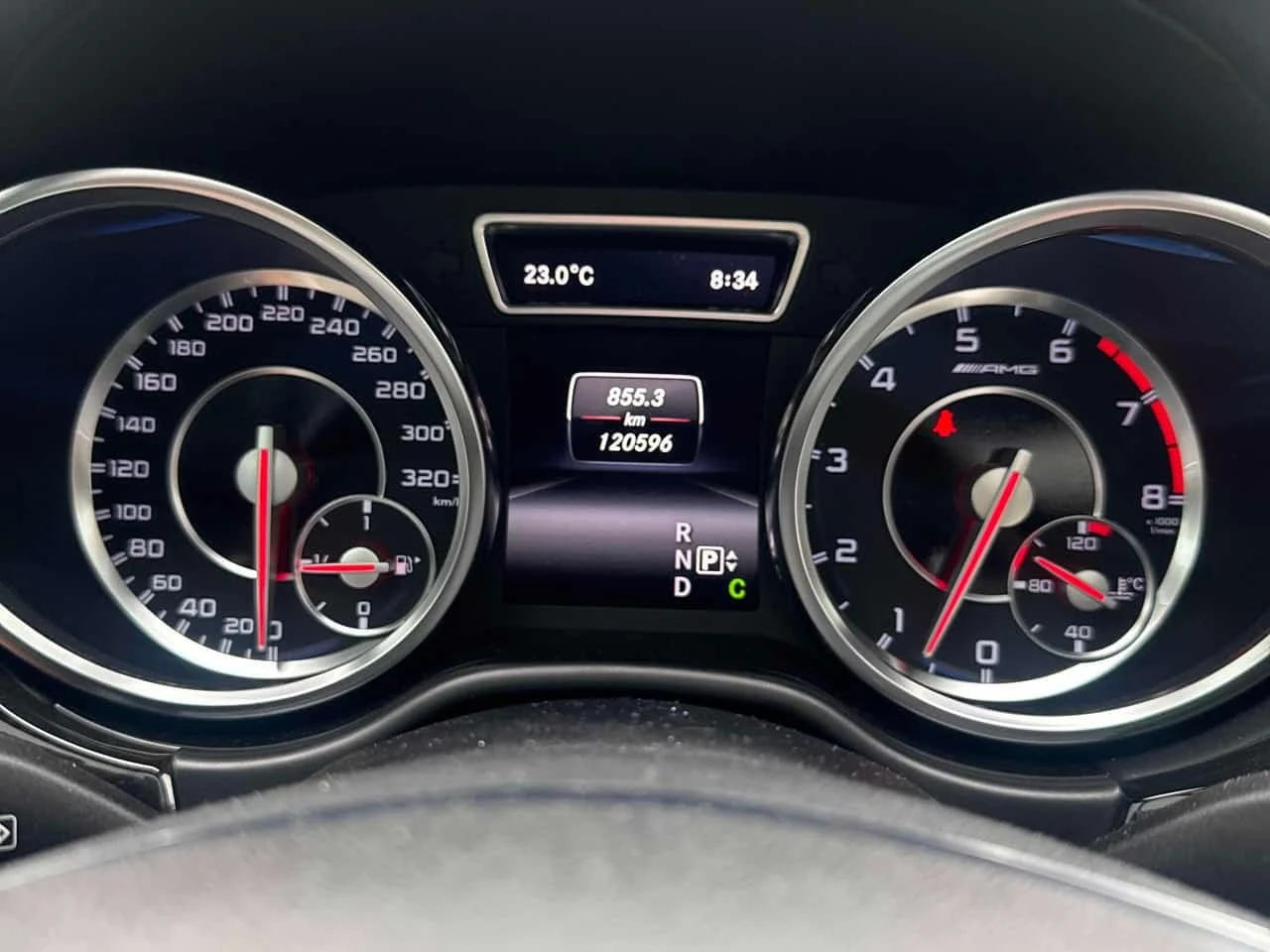 Mercedes-Benz GL 63 AMG * АВТОКРЕДИТ * ГЛАВНО ПРЕДСТАВИТЕЛСТВО, снимка 8 - Автомобили и джипове - 56181591
