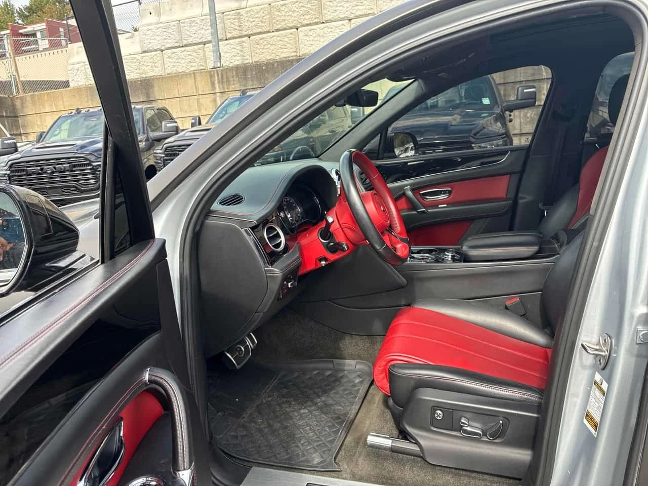 Bentley Bentayga * Signature * CARFAX * ���������������� *  | Mobile.bg � ����������� 7