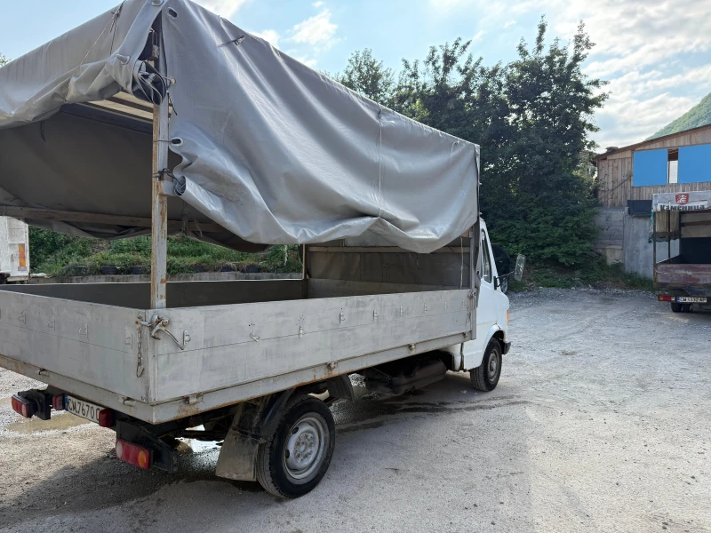 Mercedes-Benz 310 D, снимка 4 - Бусове и автобуси - 52536304