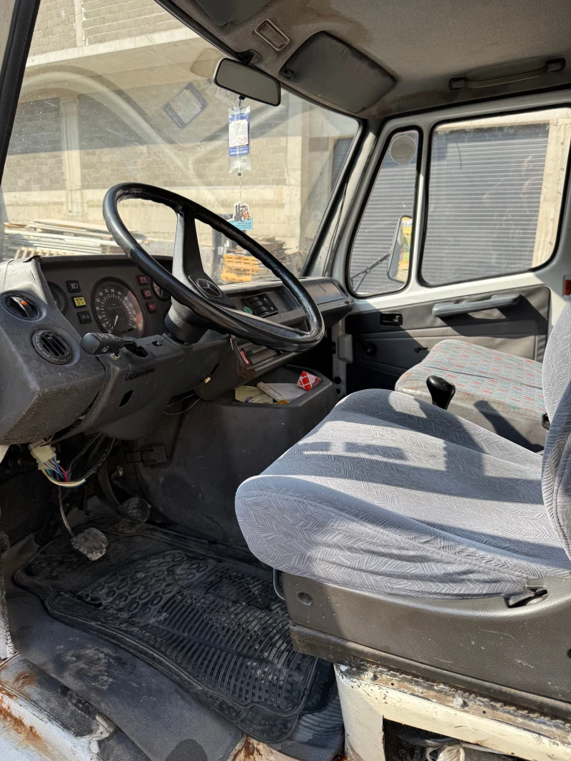 Mercedes-Benz 310 D, снимка 8 - Бусове и автобуси - 52536304