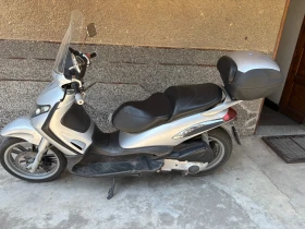     Piaggio Beverly 250