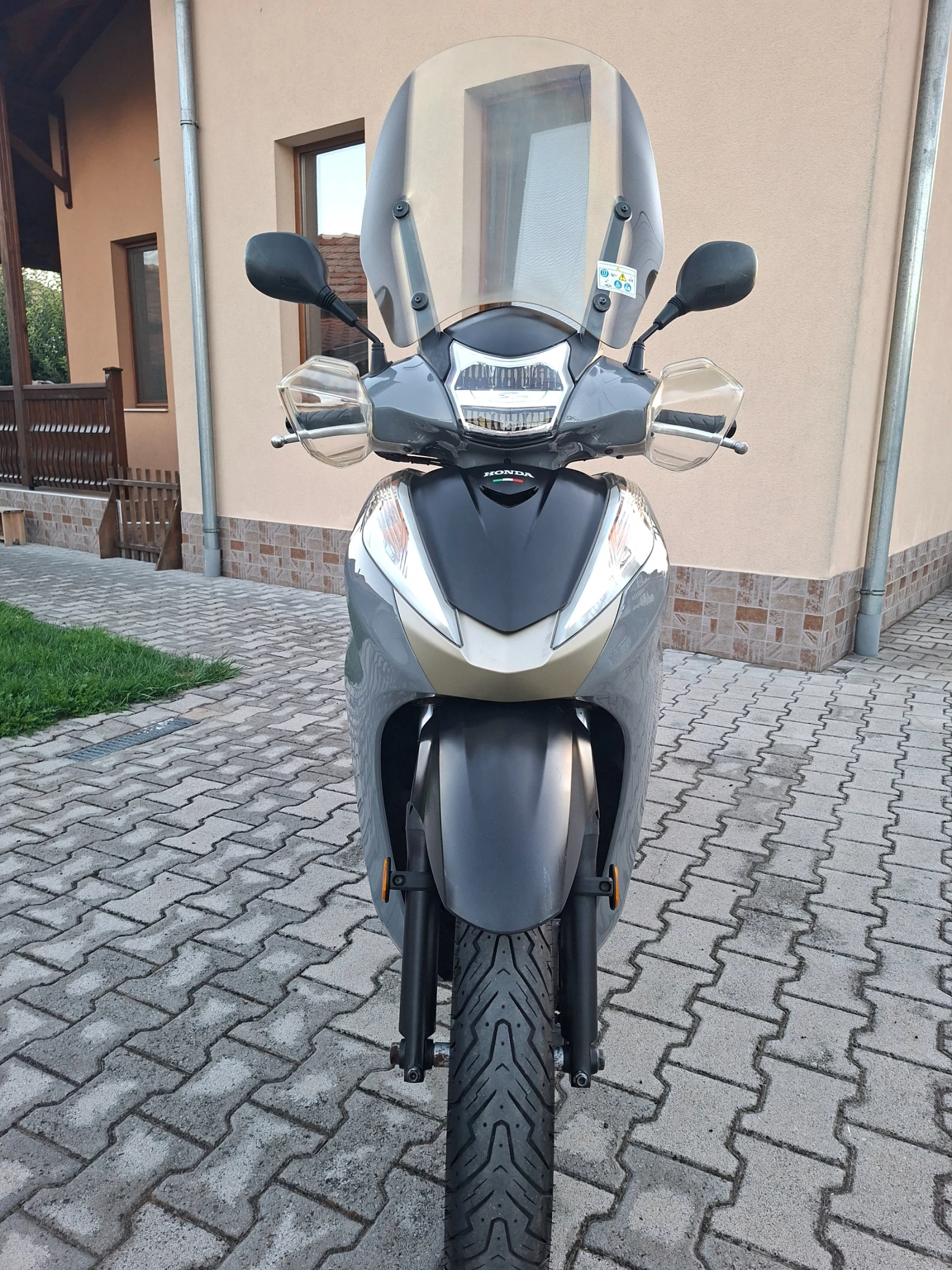 Honda Sh 300 ABS LED LIMITED НОВ, снимка 8 - Мотоциклети и мототехника - 55963675