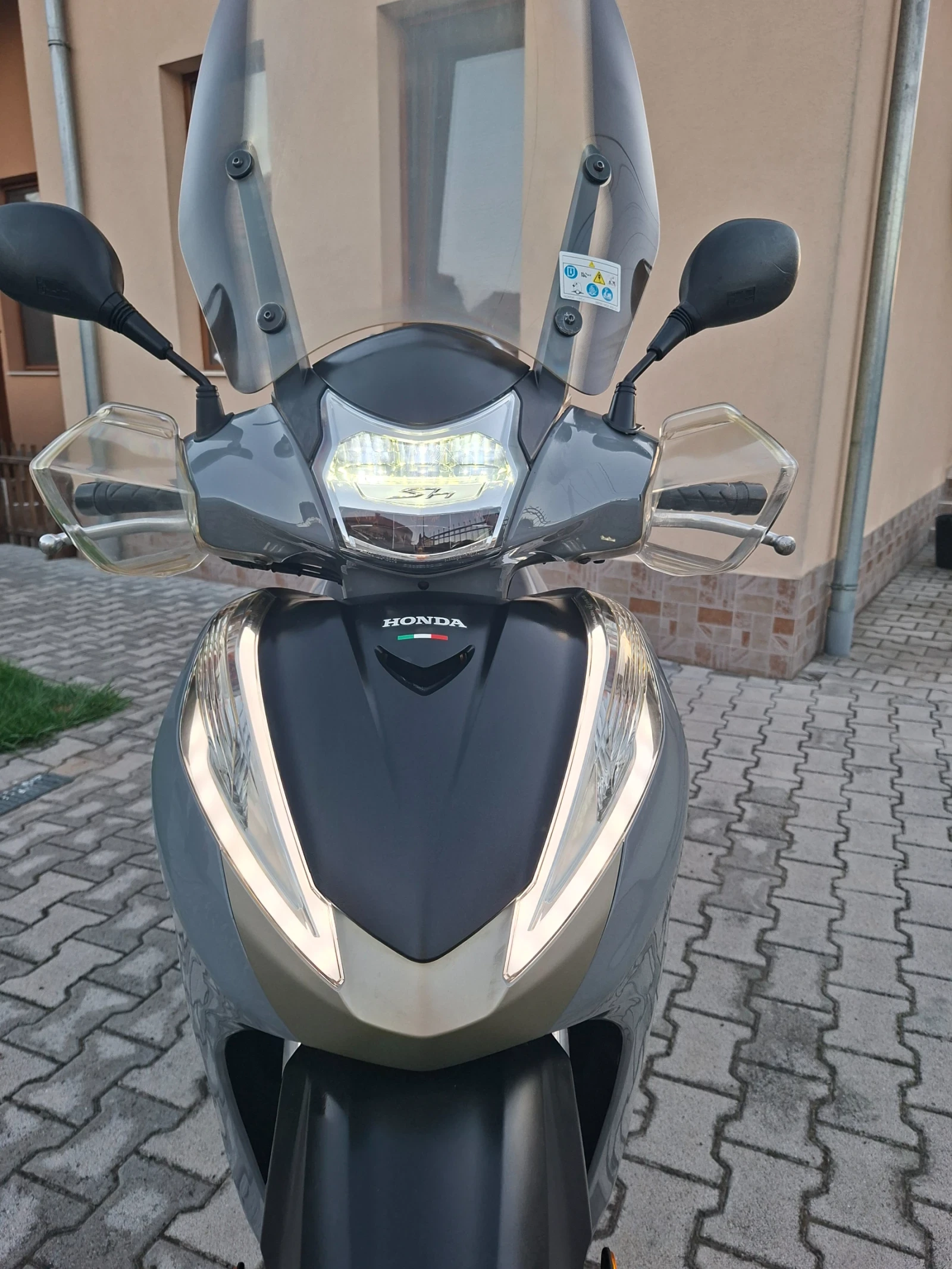 Honda Sh 300 ABS LED LIMITED НОВ, снимка 15 - Мотоциклети и мототехника - 55963675