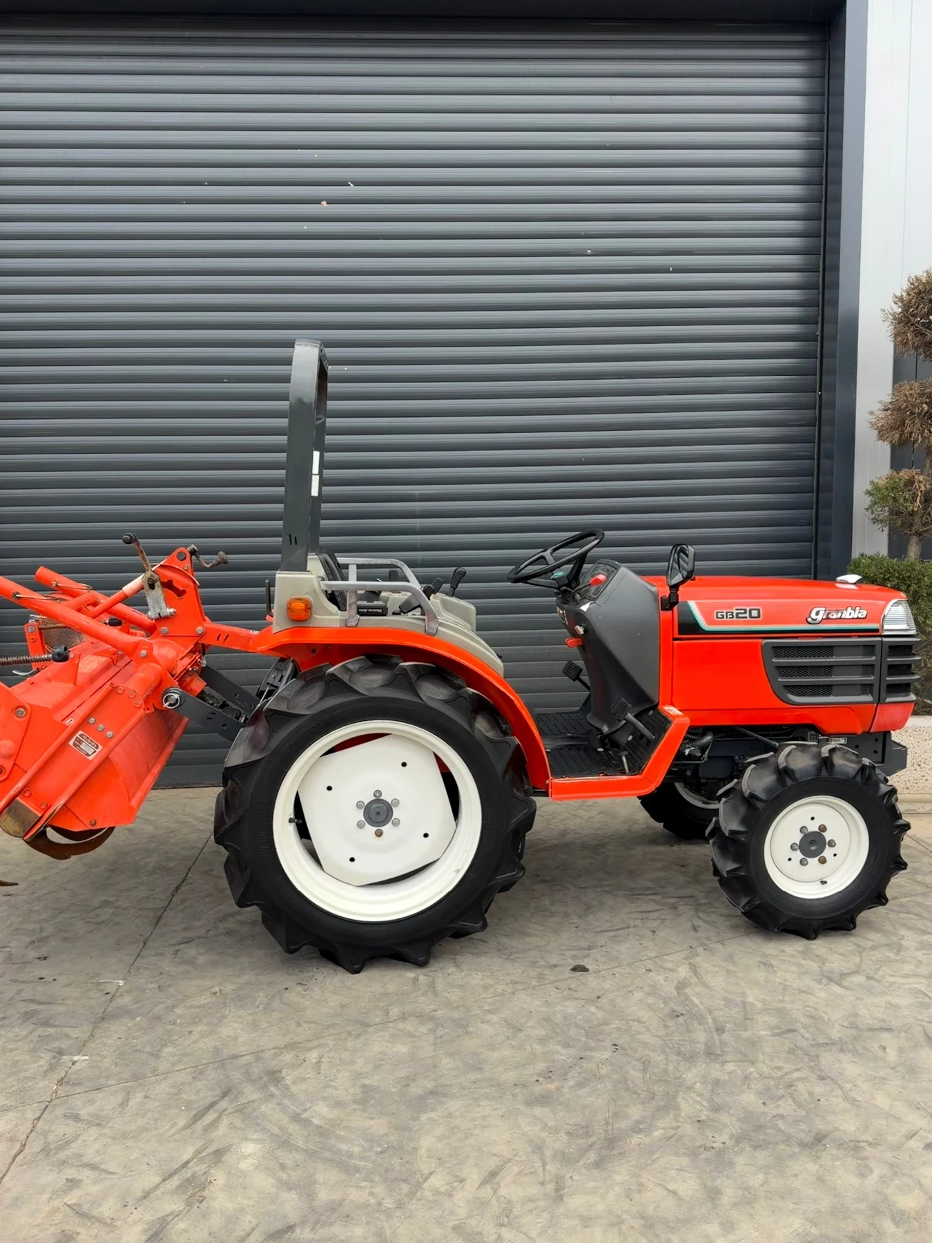 Трактор Kubota GB20 20кс., снимка 12 - Селскостопанска техника - 56728617