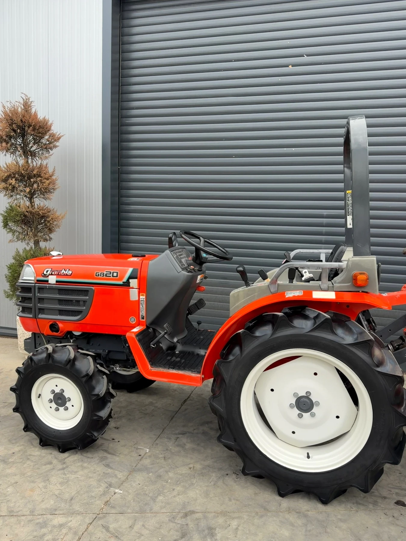 Трактор Kubota GB20 20кс., снимка 8 - Селскостопанска техника - 56728617