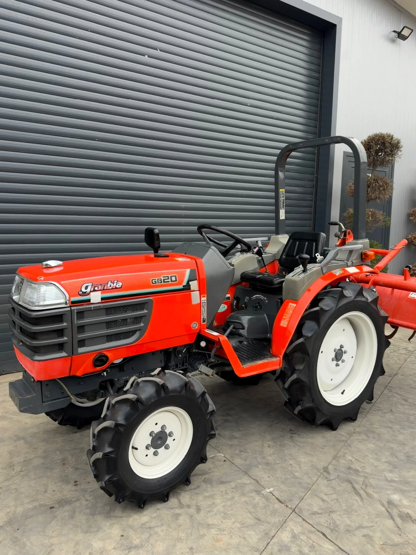 Трактор Kubota GB20 20кс., снимка 2 - Селскостопанска техника - 56728617