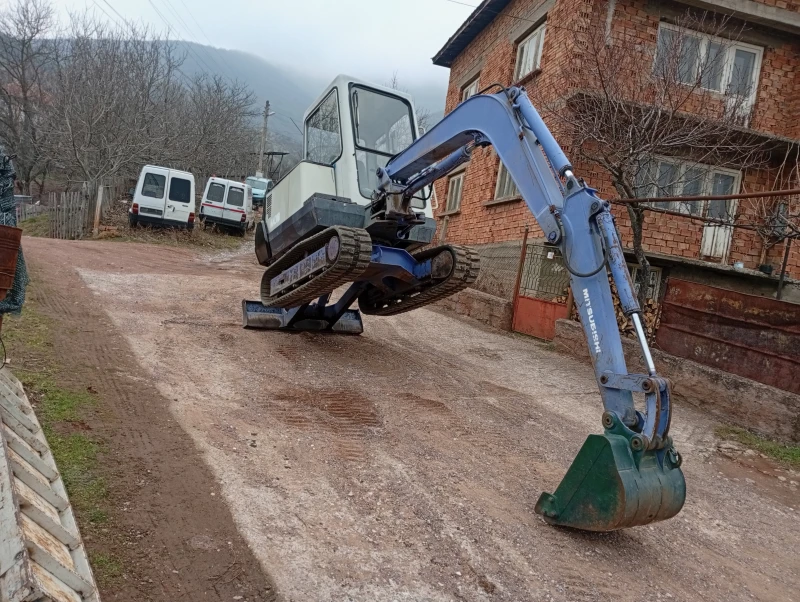 Багер Cat MM30B, снимка 3 - Индустриална техника - 53123988