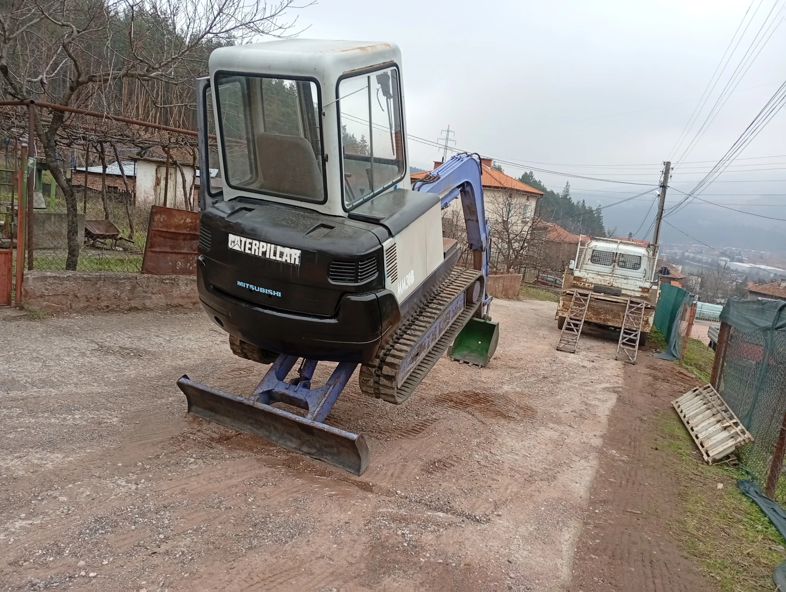 ����� Cat MM30B | Mobile.bg � ����������� 2