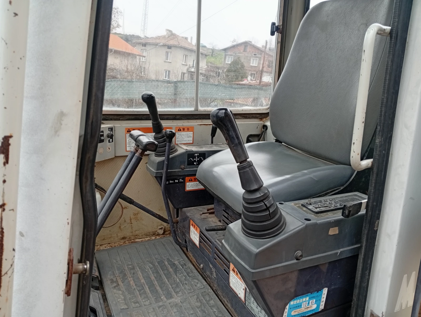 ����� Cat MM30B | Mobile.bg � ����������� 9