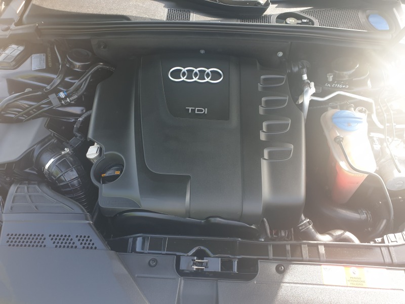 Audi A4 2.0TDi* LED* XENON* Klimatronik* EURO5A* , снимка 14 - Автомобили и джипове - 46317348