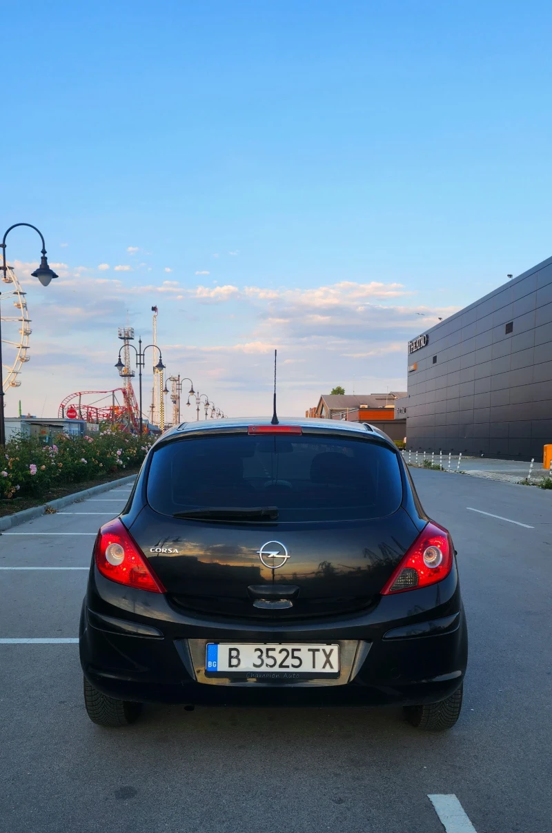 Opel Corsa 1.2 Black and Red edition, снимка 8 - Автомобили и джипове - 46857326