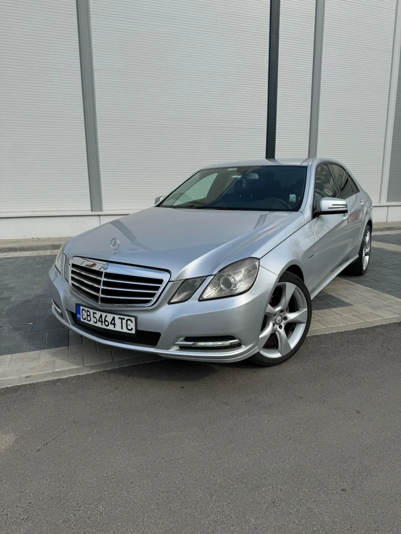 Mercedes-Benz E 220 Може и бартер , снимка 1 - Автомобили и джипове - 46971857