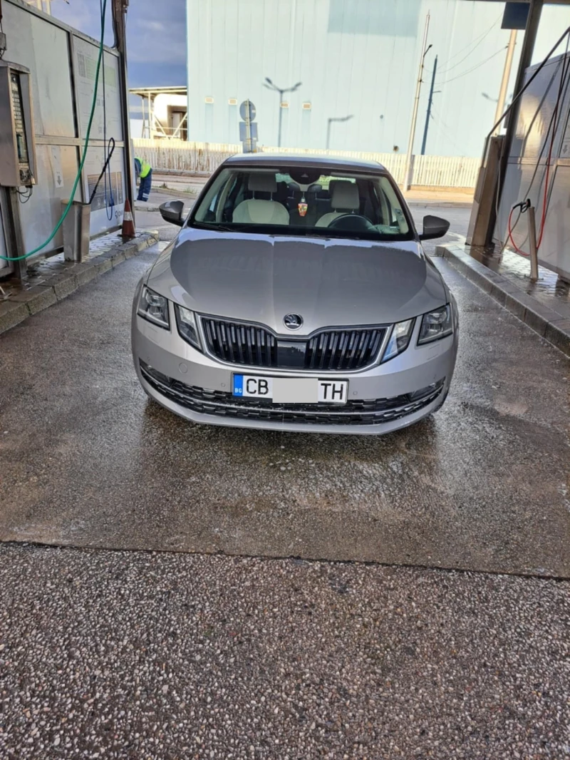 Skoda Octavia, снимка 1 - Автомобили и джипове - 48107511