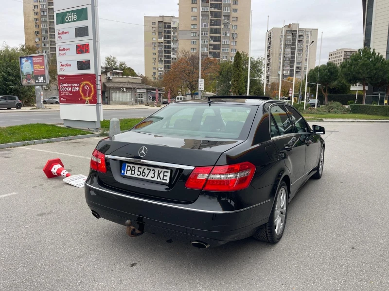 Mercedes-Benz E 350 i, снимка 4 - Автомобили и джипове - 48622684