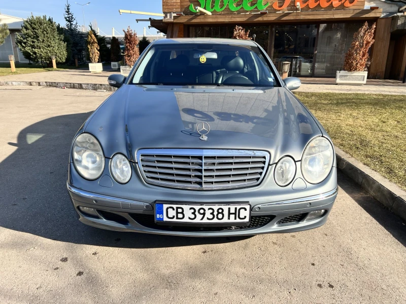 Mercedes-Benz E 220, снимка 3 - Автомобили и джипове - 48905788