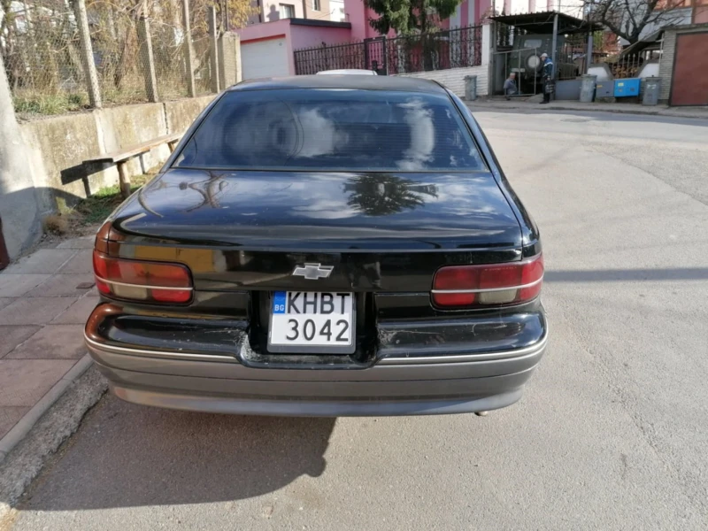 Chevrolet Caprice, снимка 13 - Автомобили и джипове - 49223575