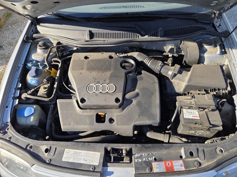 Audi A3 1.6 i, снимка 8 - Автомобили и джипове - 51556076