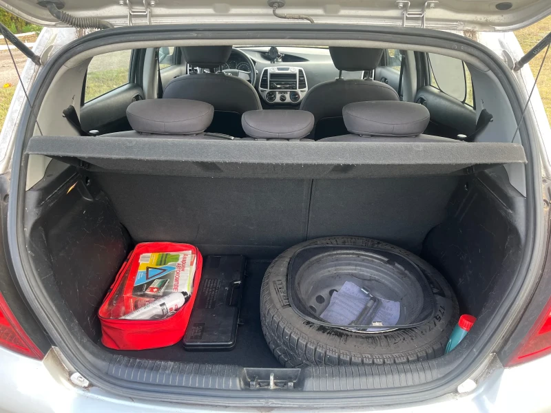 Hyundai I20, снимка 7 - Автомобили и джипове - 52533207