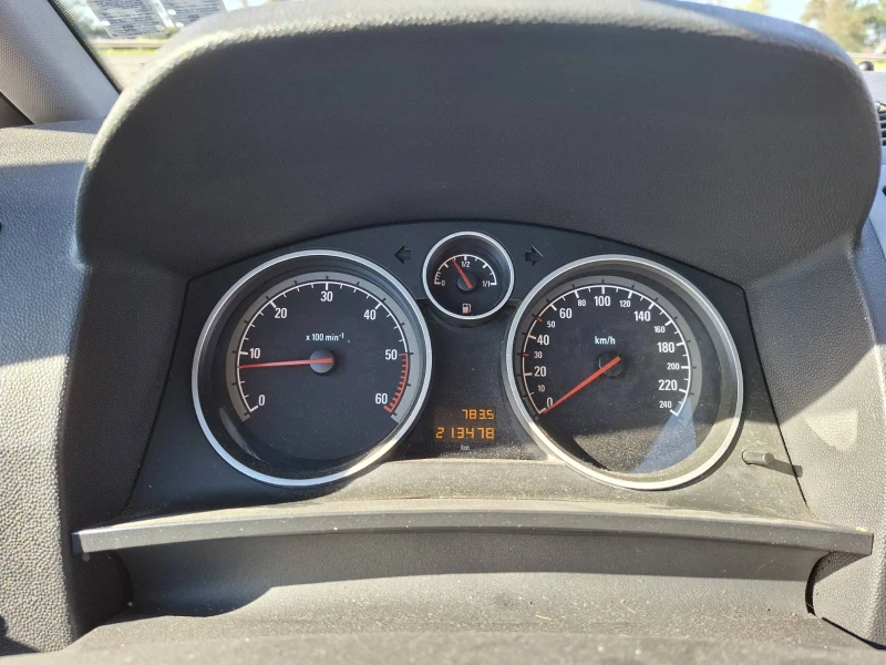 Opel Zafira, снимка 9 - Автомобили и джипове - 52747375