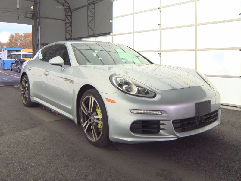 Porsche Panamera S E-Hybrid, снимка 3 - Автомобили и джипове - 52408361