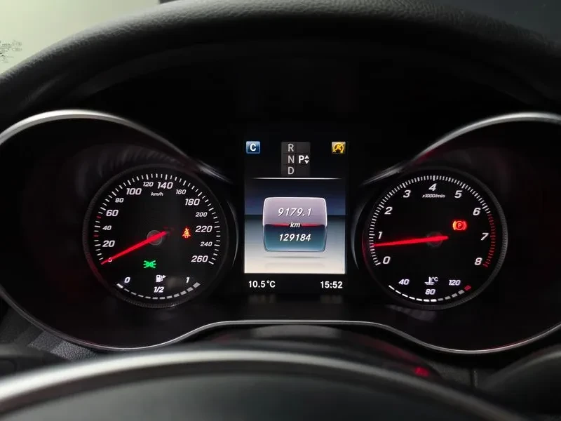 Mercedes-Benz C 200 4MATIC AMG LINE HEAD UP !МАСАЖИ! 360CAM/PANO, снимка 7 - Автомобили и джипове - 55202011