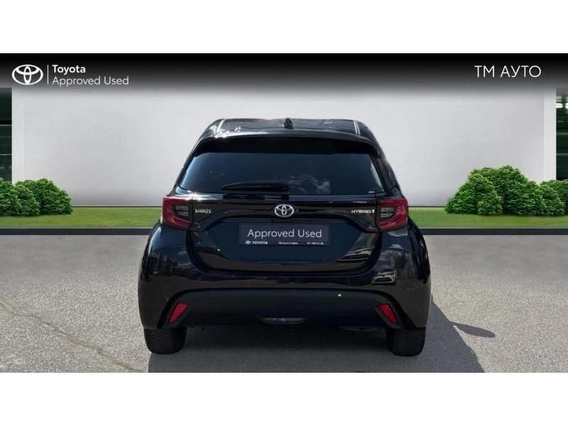 Toyota Yaris 1.5HSD TREND, снимка 4 - Автомобили и джипове - 55624982