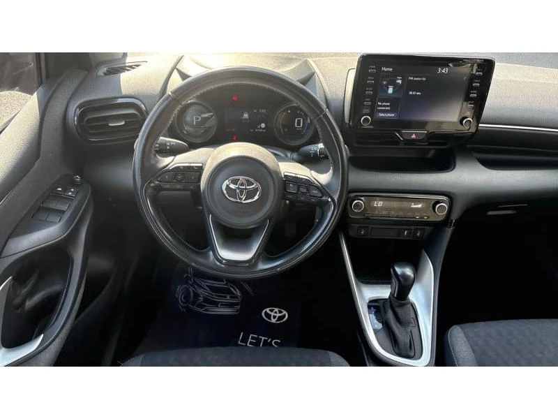 Toyota Yaris 1.5HSD TREND, снимка 9 - Автомобили и джипове - 55624982