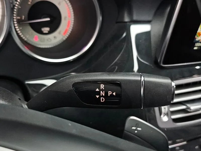 Mercedes-Benz CLS 250 W218 D 4Matic, снимка 8 - Автомобили и джипове - 56209558
