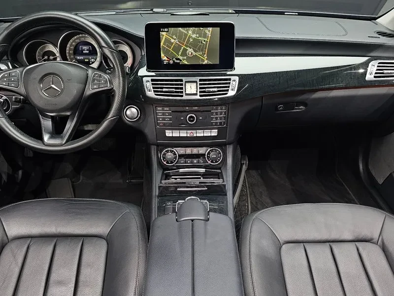 Mercedes-Benz CLS 250 W218 D 4Matic, снимка 6 - Автомобили и джипове - 56209558