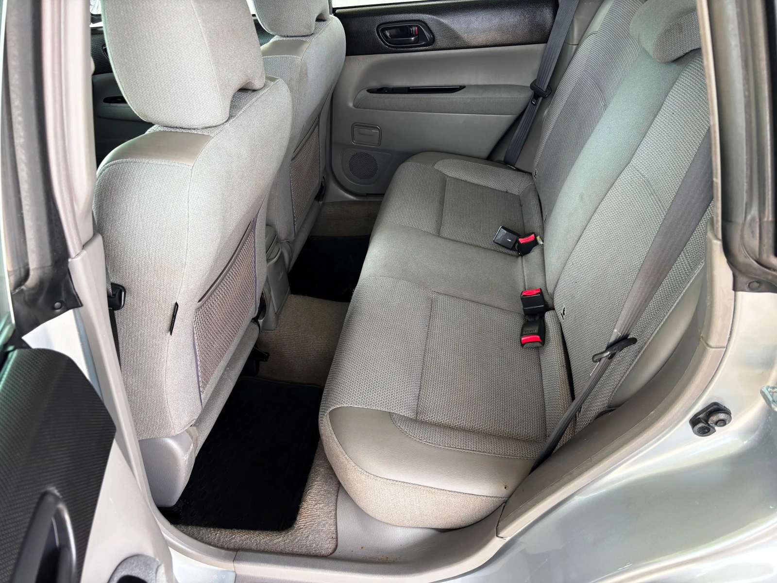 Subaru Forester 2.0i 125 кс ГЕРМАНИЯ  - изображение 8