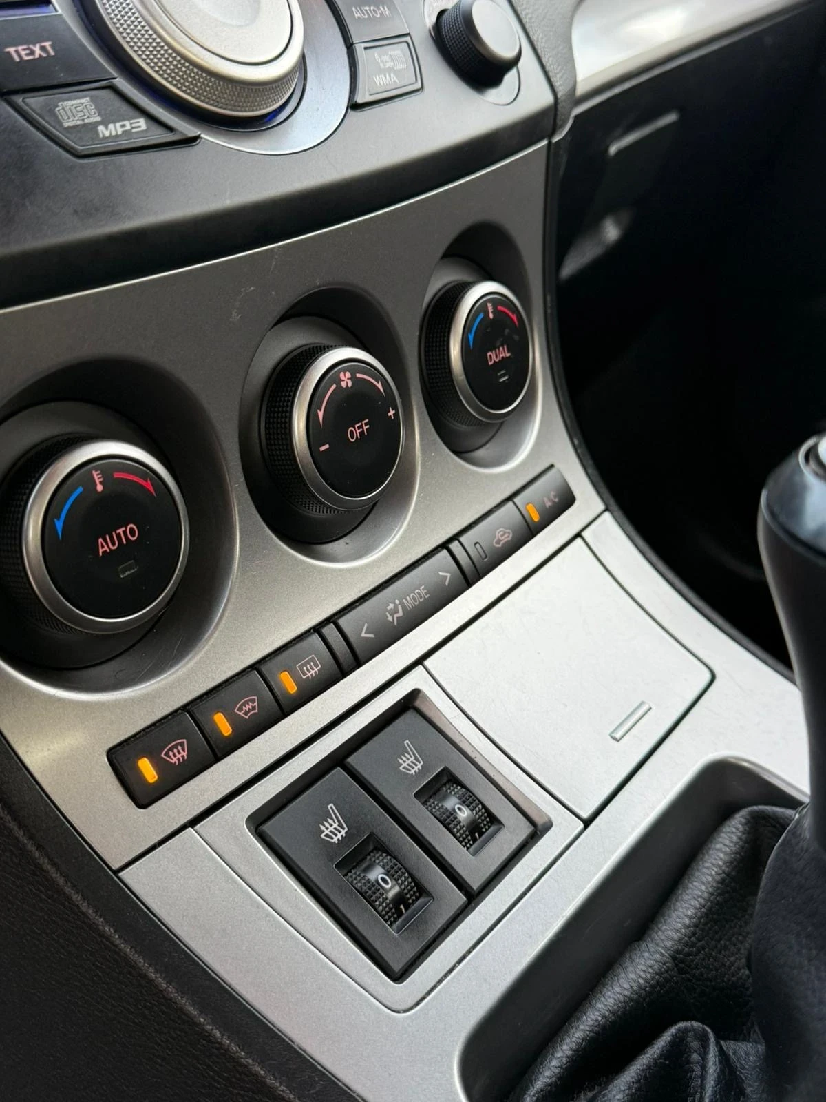 Mazda 3 Sport  2.2MZR - изображение 8