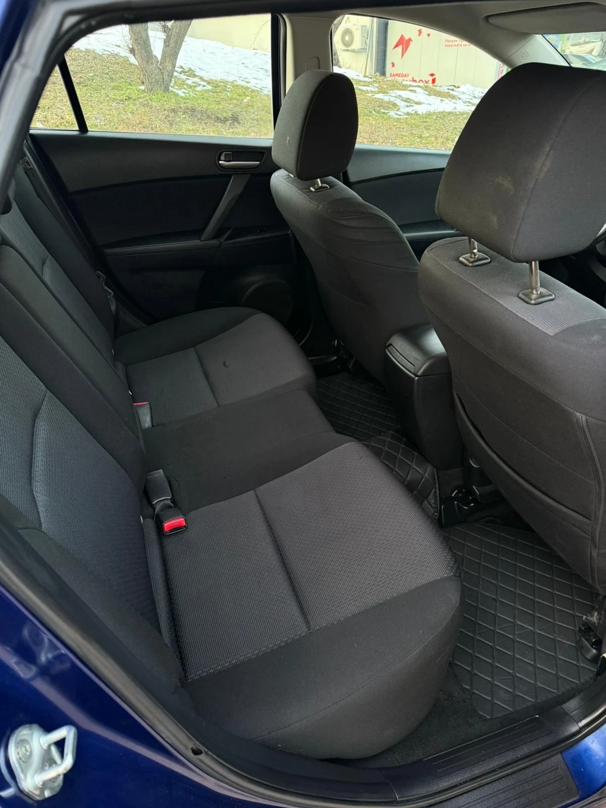 Mazda 3 Sport  2.2MZR - изображение 7