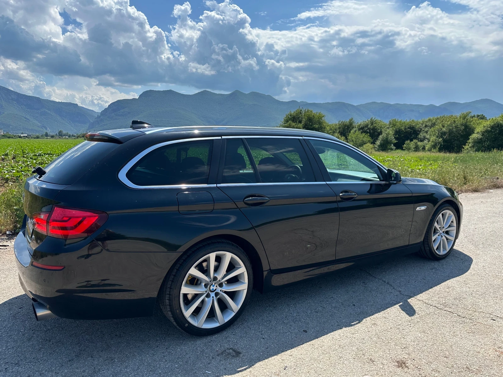 BMW 520 Bmw f11 520d - изображение 3
