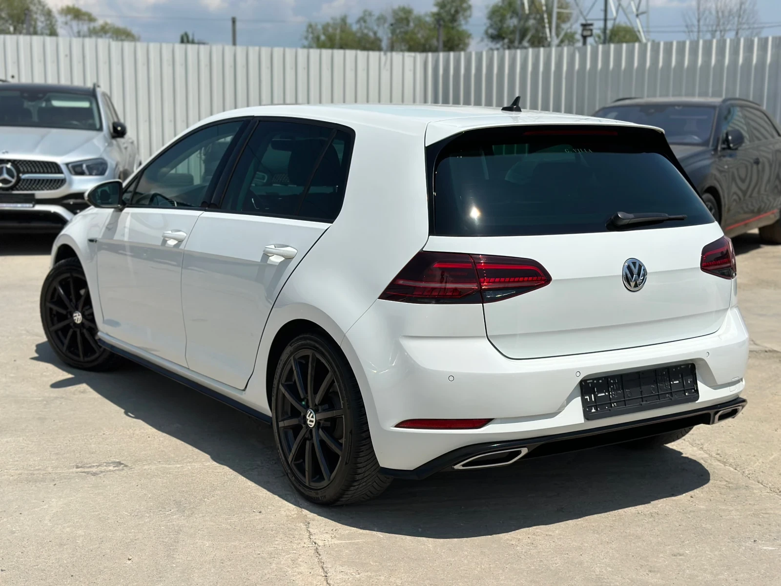 VW Golf 7.5 R-line-DSG-150кс-DISTRONIC-ПОДГРЕВ-80 ХИЛ.КМ ! - изображение 6