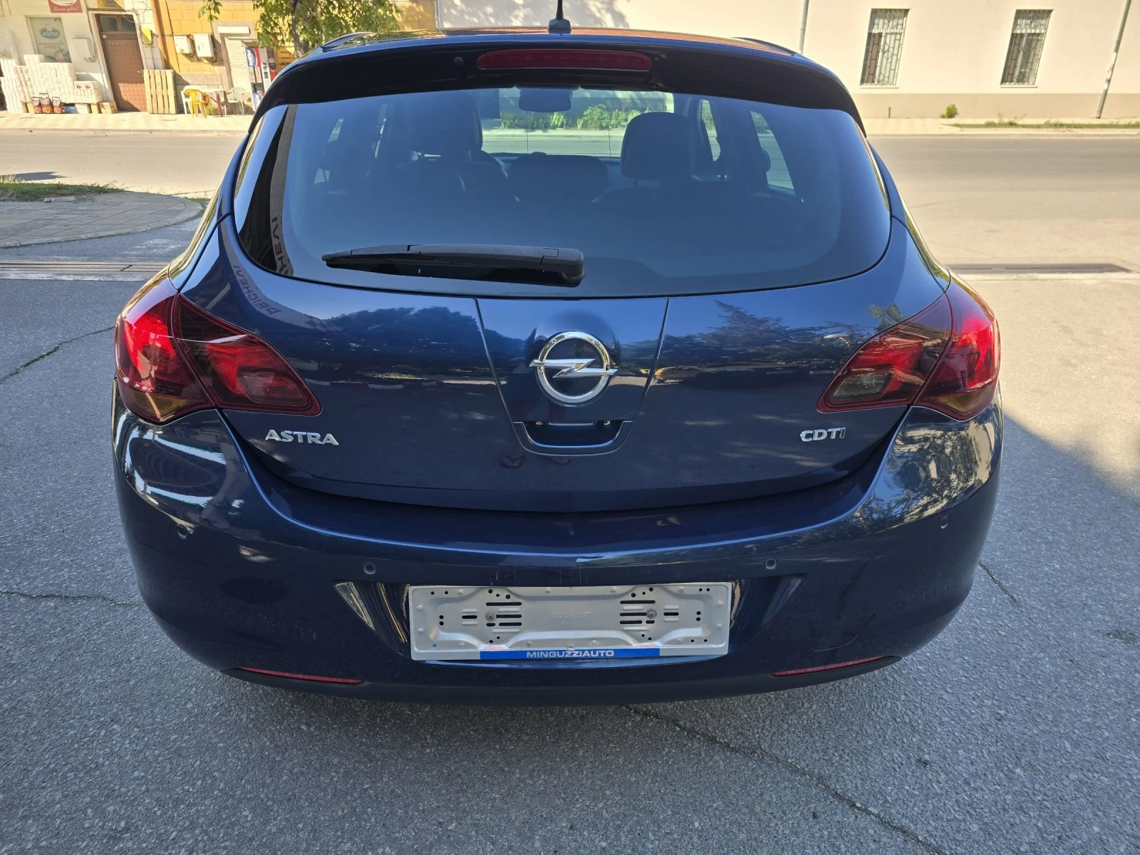 Opel Astra 1.7 CDTI 110CV EcoFLEX Cosmo - изображение 4