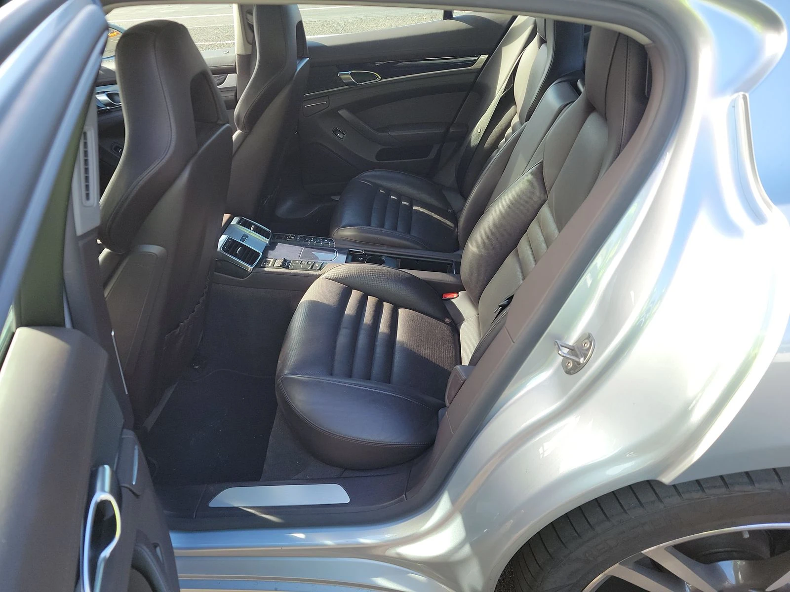 Porsche Panamera S E-Hybrid | Mobile.bg   12