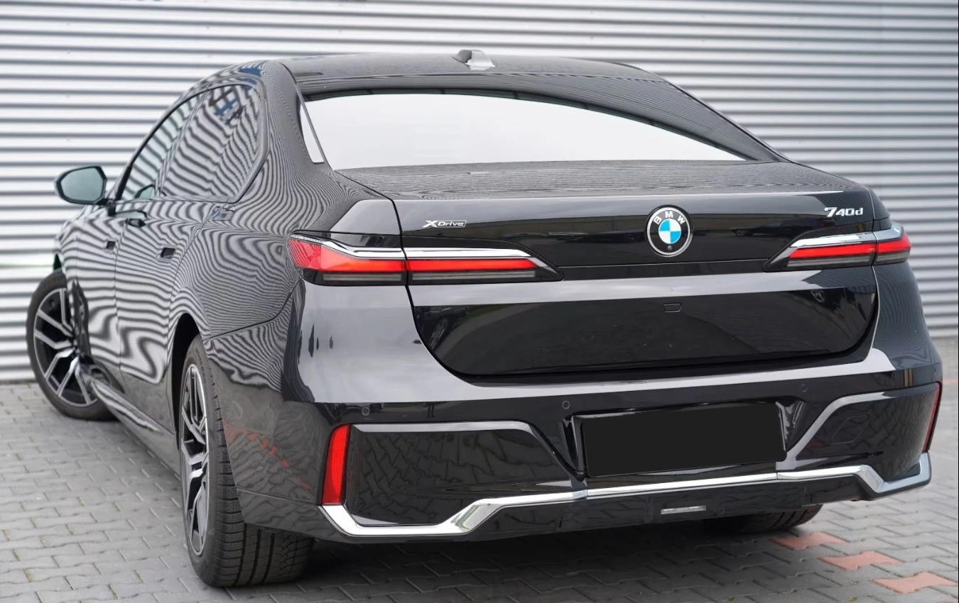 BMW 740 d* xDrive* M Sport* Skylounge* B&W - изображение 4