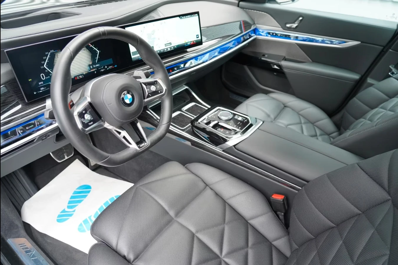 BMW 740 d* xDrive* M Sport* Skylounge* B&W - изображение 5