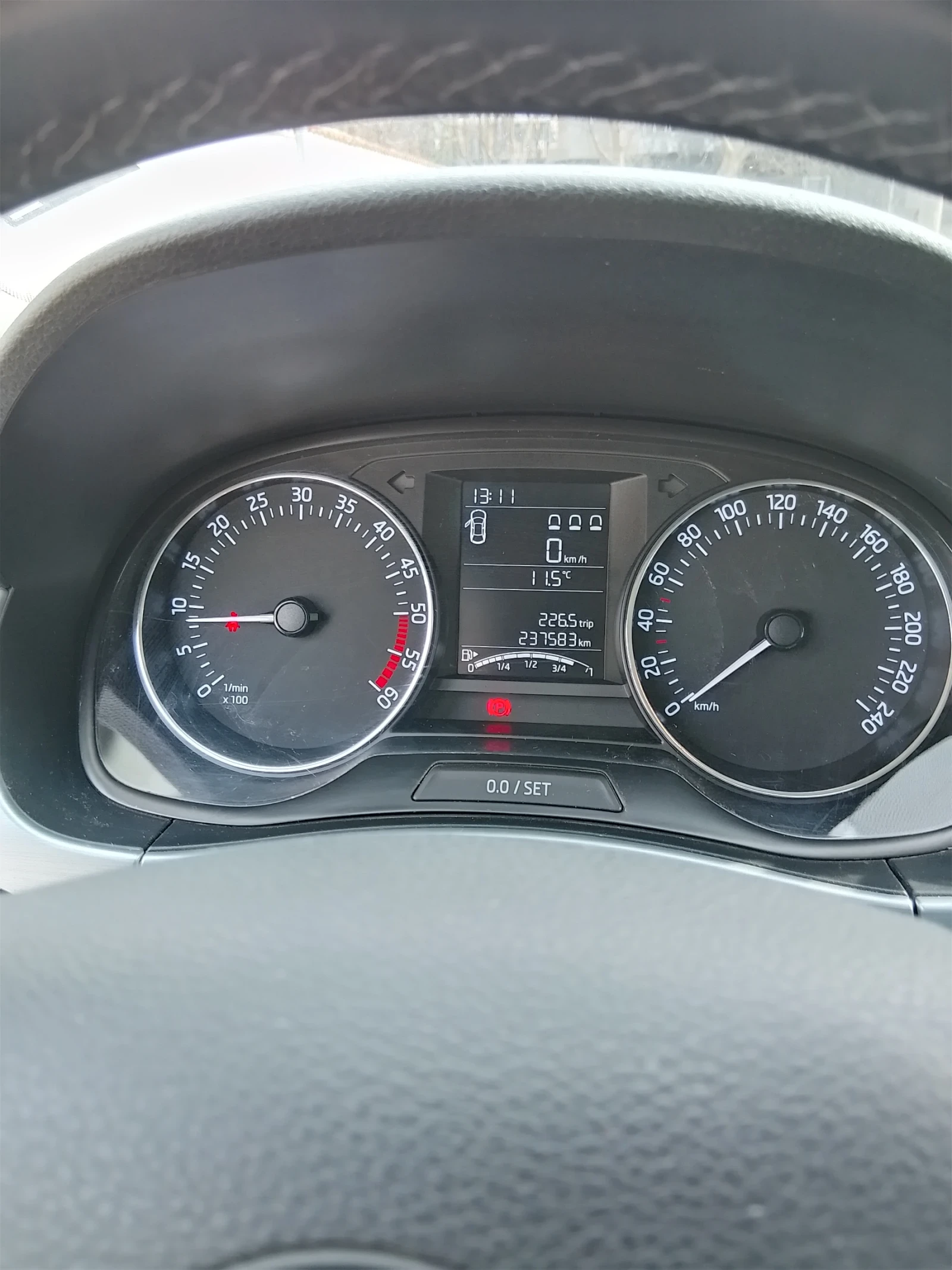 Skoda Fabia 1.4 - изображение 10