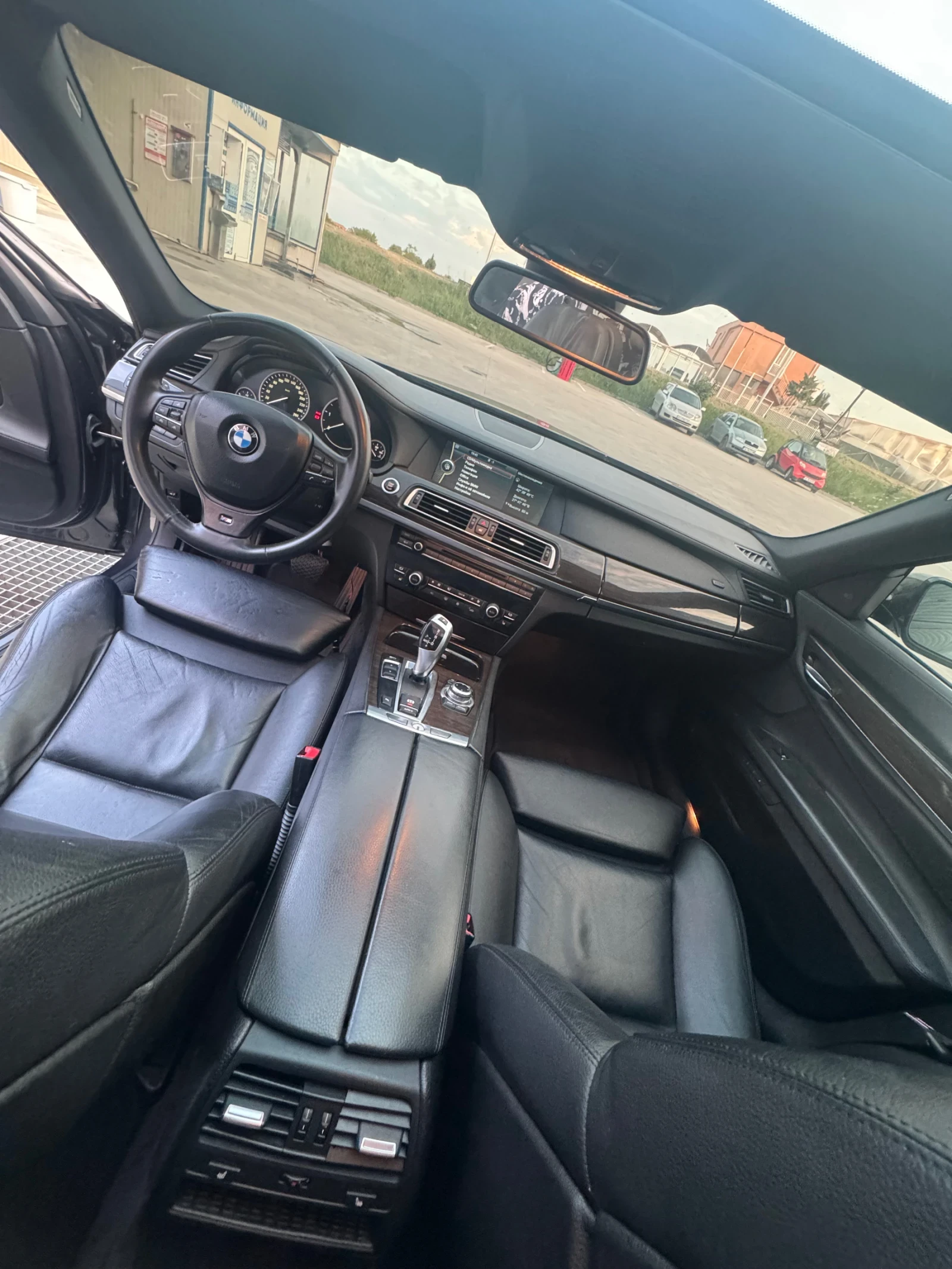 BMW 730 Head-up. Завиващ мост. Вакуум врати. Рекаро, снимка 7 - Автомобили и джипове - 54132262