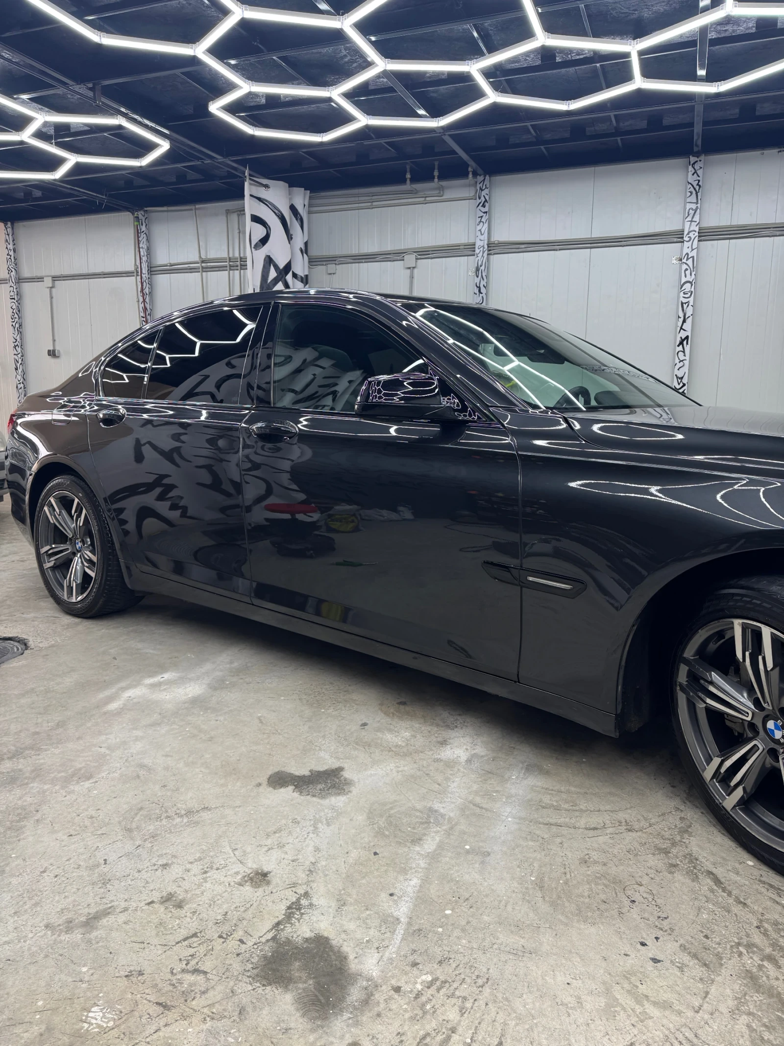 BMW 730 Head-up. Завиващ мост. Вакуум врати. Рекаро, снимка 10 - Автомобили и джипове - 54132262