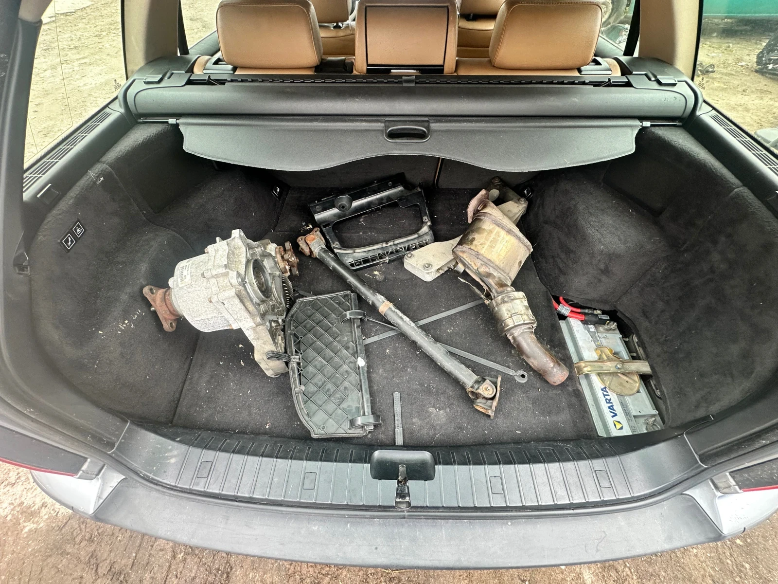 BMW 330, снимка 12 - Автомобили и джипове - 54186866