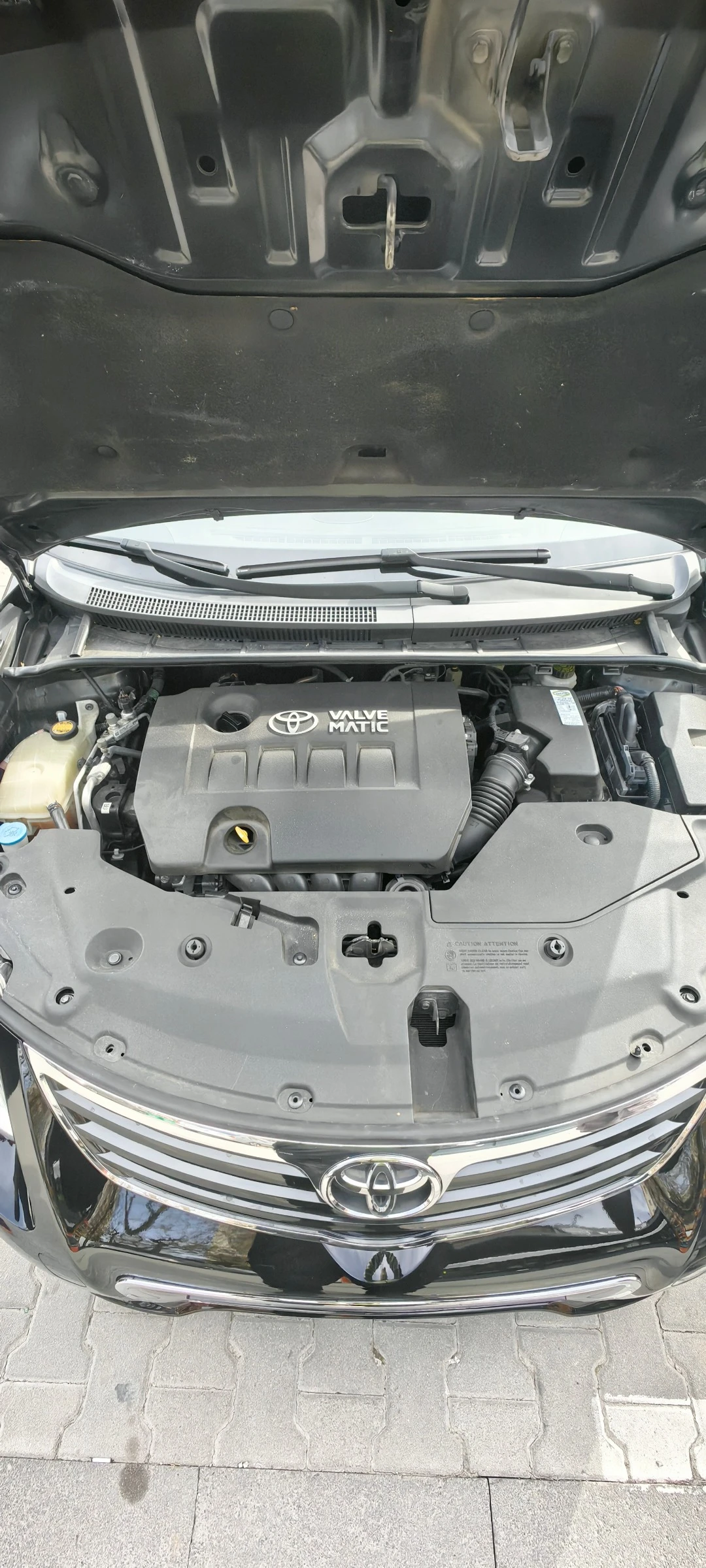 Toyota Avensis 2.0, снимка 3 - Автомобили и джипове - 54193383