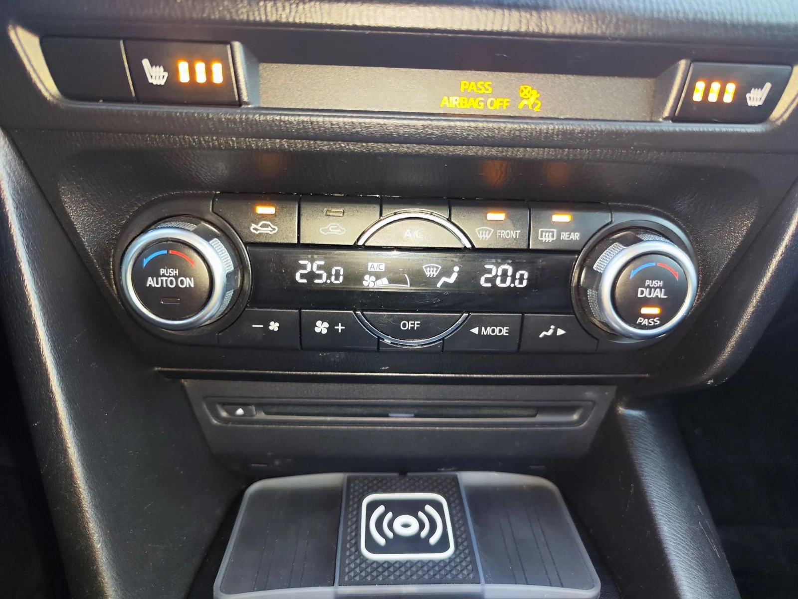 Mazda 3 Skaiaktiv , снимка 8 - Автомобили и джипове - 54242960