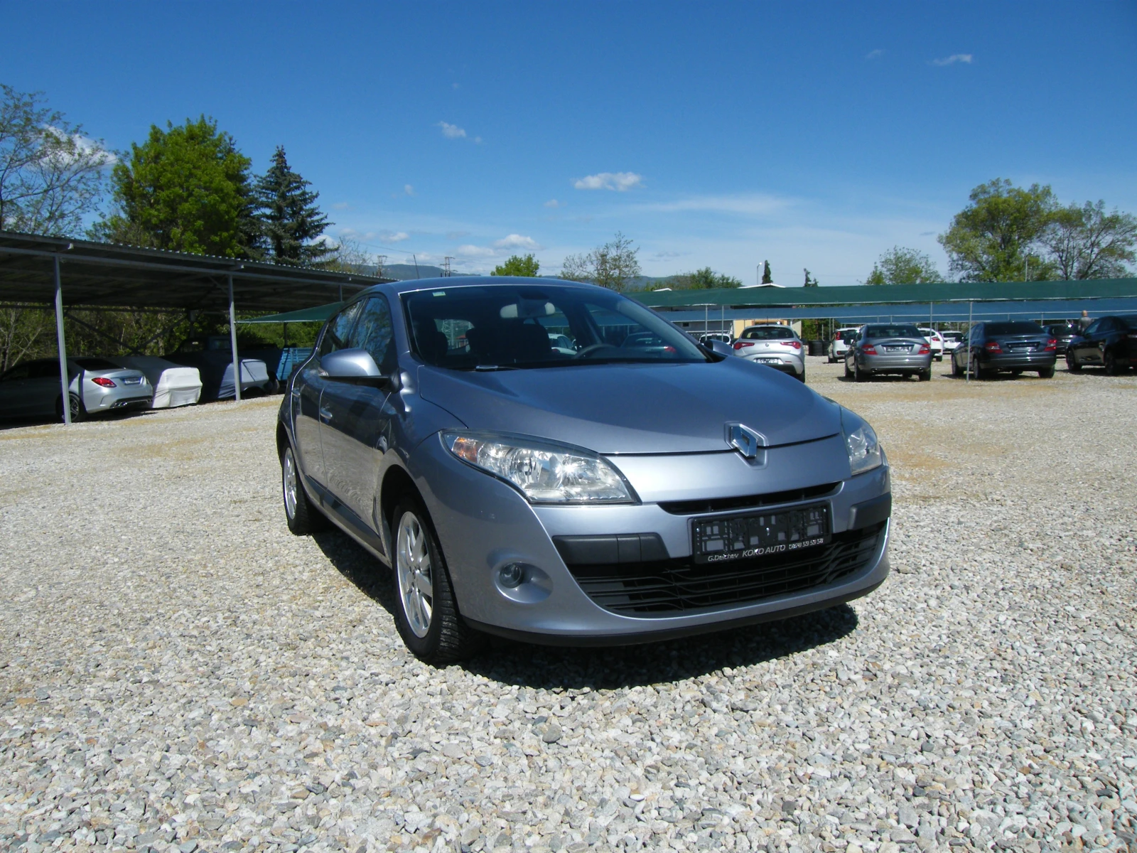 Renault Megane 1.5 TDCI, снимка 2 - Автомобили и джипове - 54414605