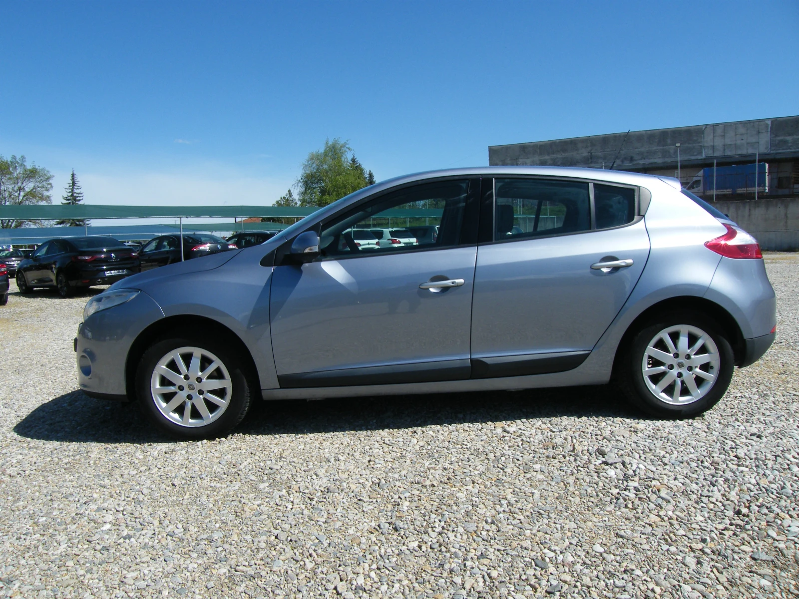 Renault Megane 1.5 TDCI, снимка 6 - Автомобили и джипове - 54414605