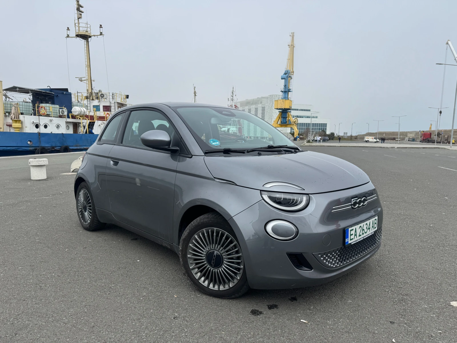 Fiat 500e PREMIUM 118 к.с, 320 км пробег