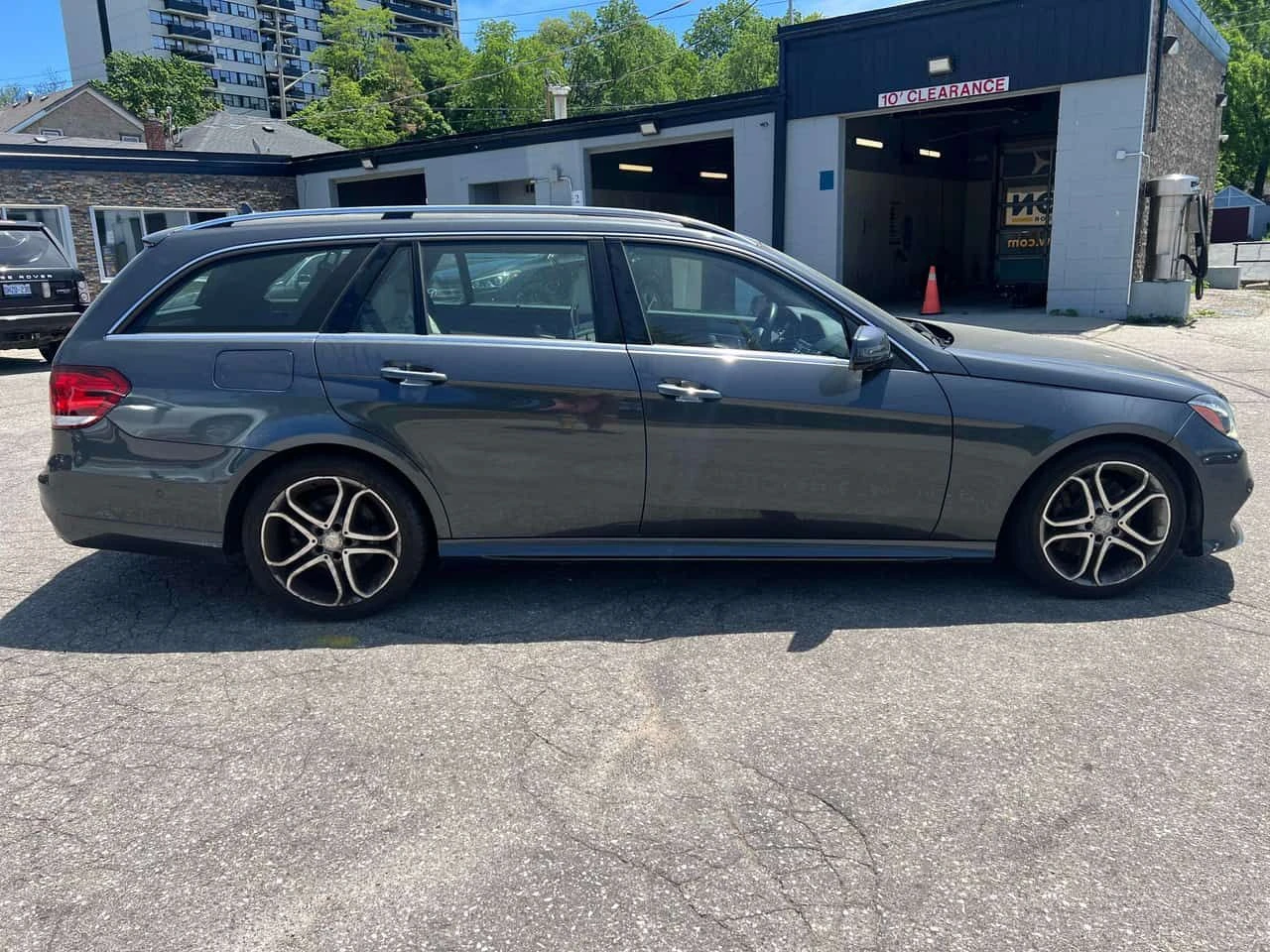 Mercedes-Benz E 350 * АВТОКРЕДИТ БЕЗ ПЪРВОНАЧАЛНА ВНОСКА* , снимка 3 - Автомобили и джипове - 54829171